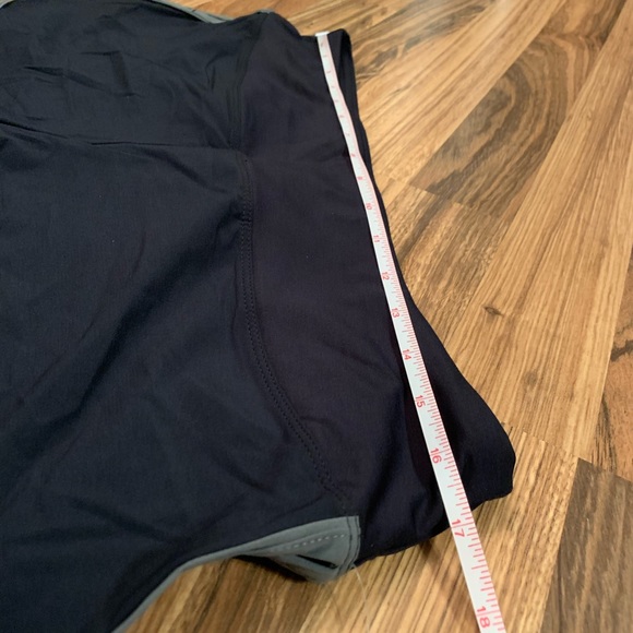 ASICS - Running Shorts 🏃🏻‍♀️ - Picture 10 of 11